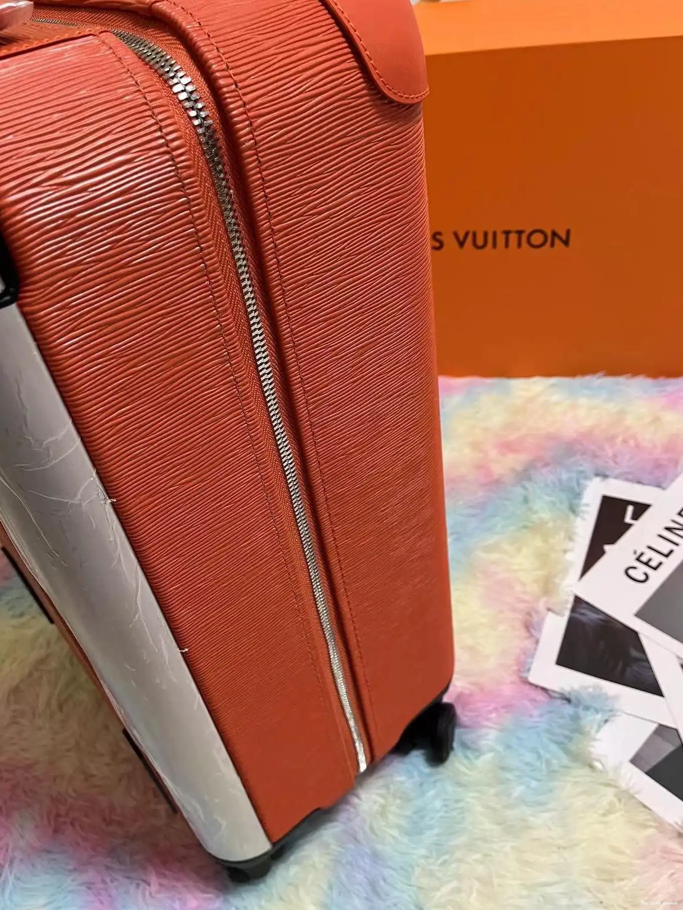 CUSTOM CABIN HORIZON 37L 55 SUITCASE ORANGE 0627